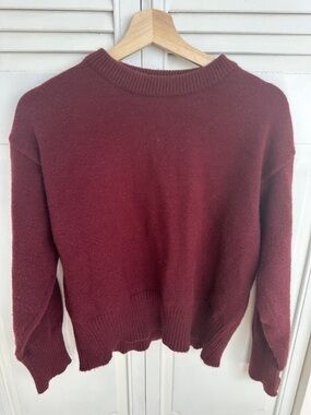 Classic Women's Crewneck Sweater in Burgundy
